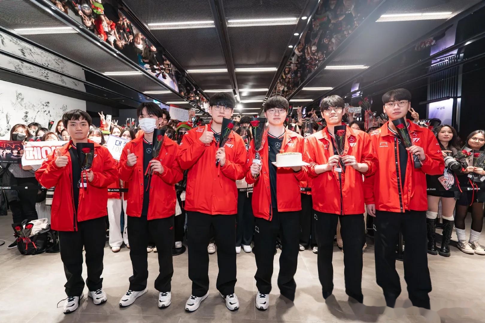 包含Faker迎来三赛季出色发挥，快船观众热烈欢呼！热度持续攀升的词条-开云官方网站